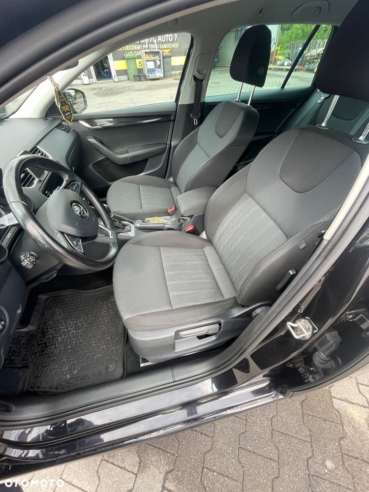 Skoda Octavia 1.4 TSI Ambition DSG - 19