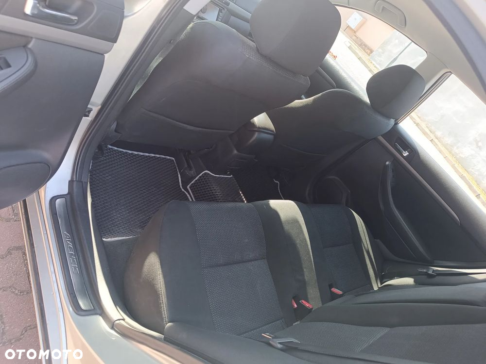Toyota Avensis 2.2 D-4D Prestige - 5