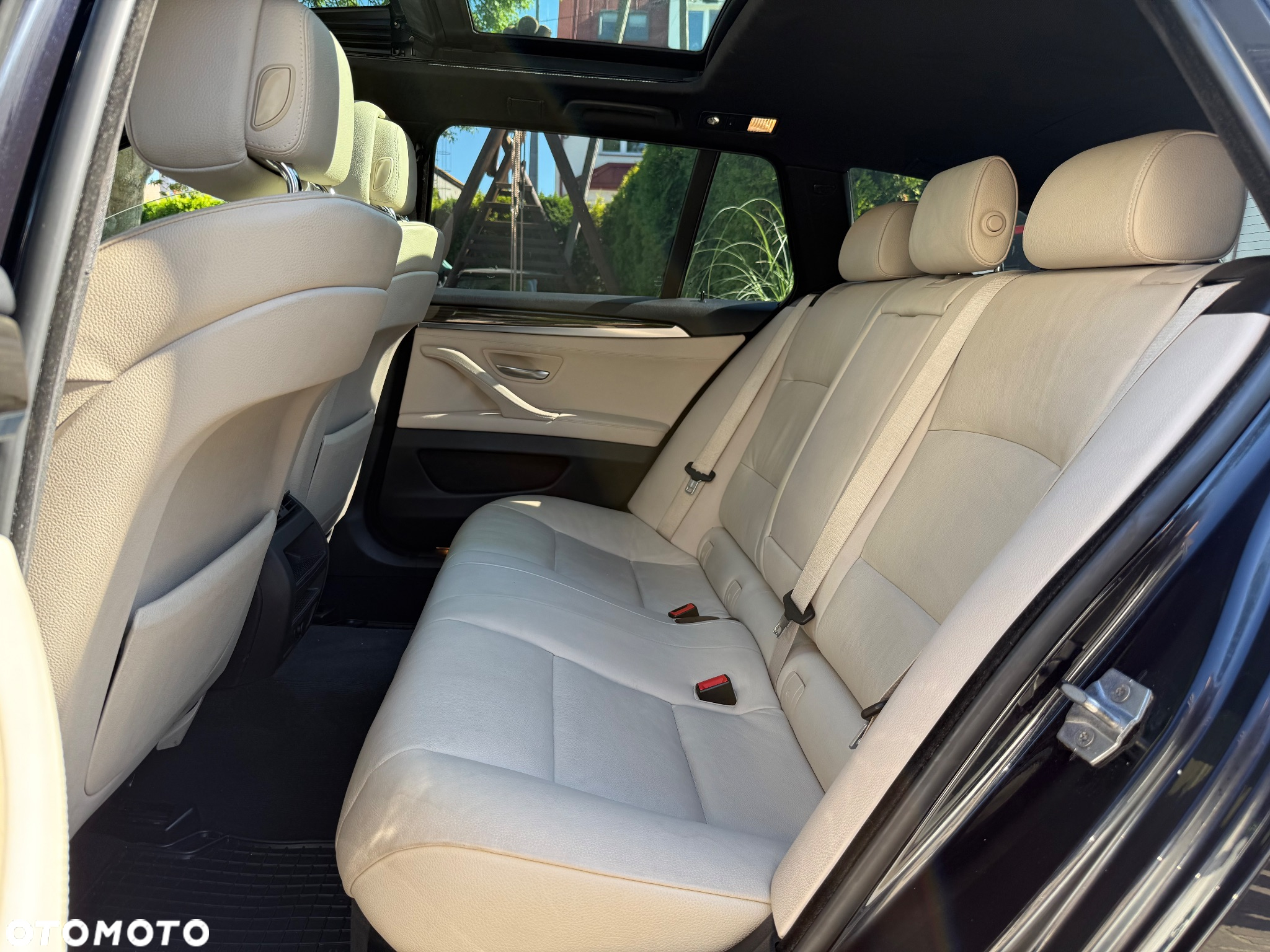 BMW Seria 5 525d Touring Sport-Aut - 24