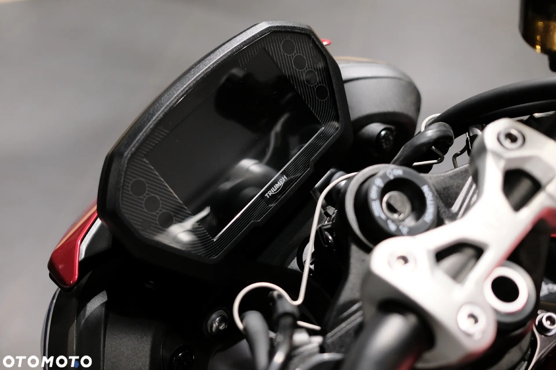 Triumph Street Triple - 9