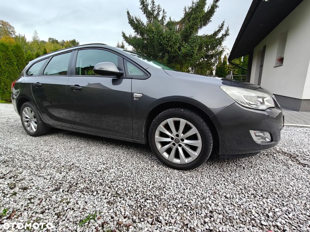 Opel Astra 1.4 Turbo ecoFLEX Start/Stop 150 Jahre - 8