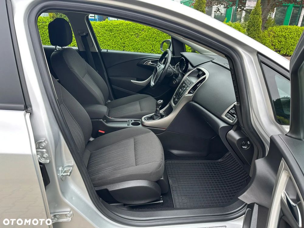 Opel Astra 1.4 T Sport - 8