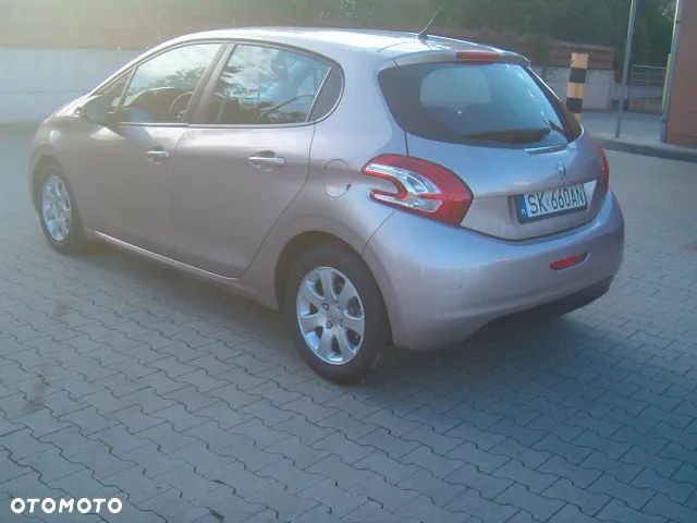 Peugeot 208 1.4 VTi Active - 8