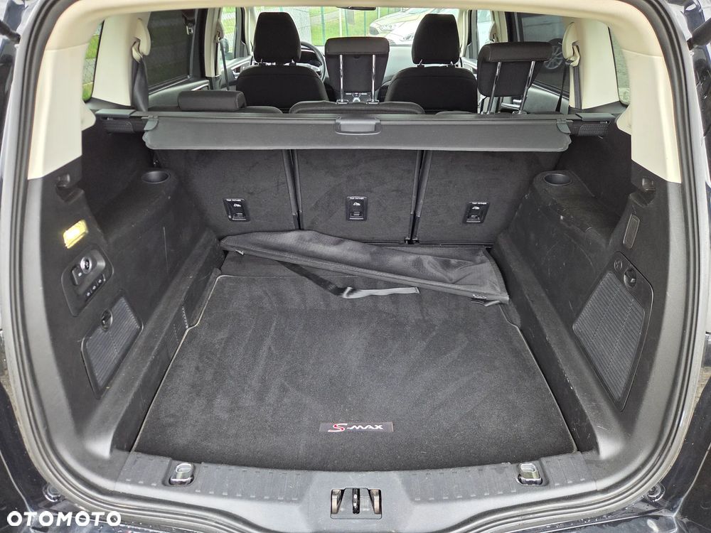Ford S-Max - 27