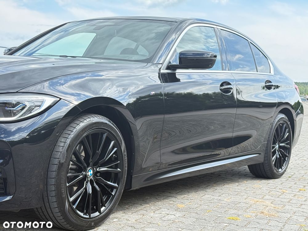 BMW Seria 3 320d xDrive M Sport Shadow sport - 22