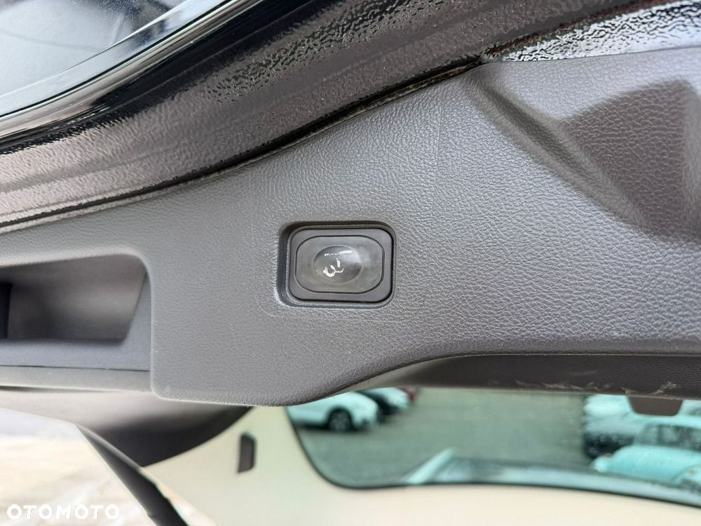 Ford Mondeo - 37