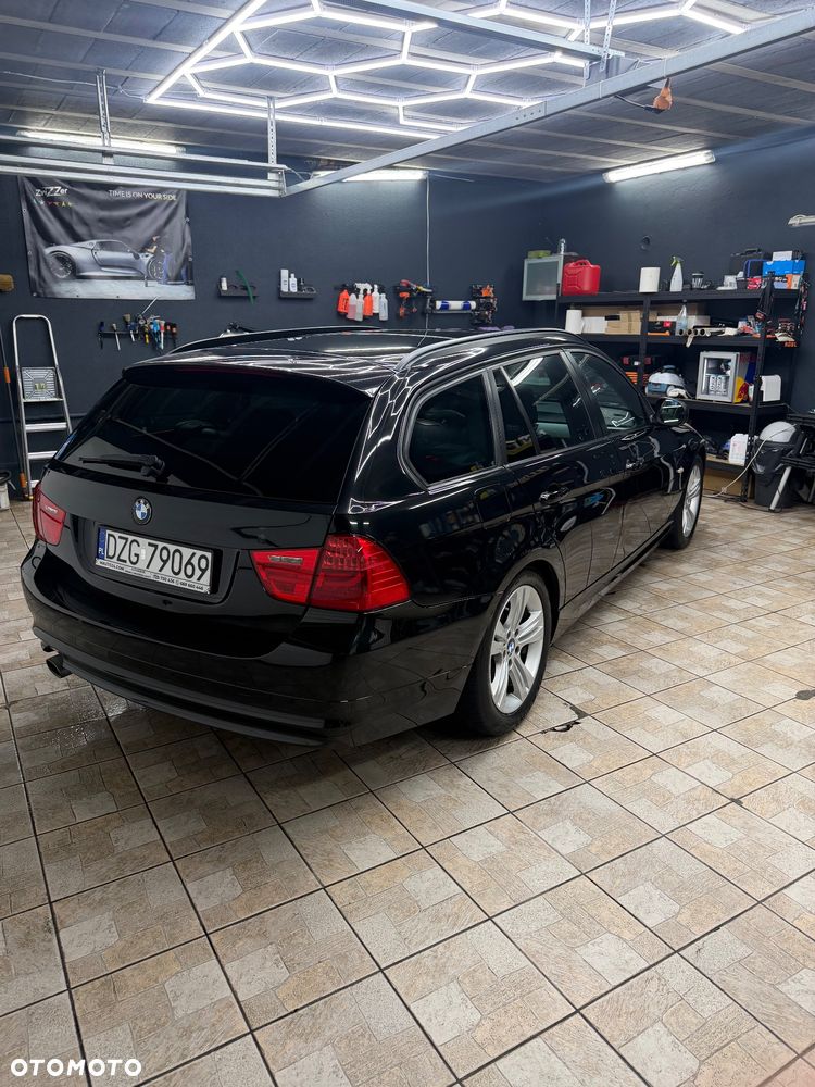 BMW Seria 3 320d - 5