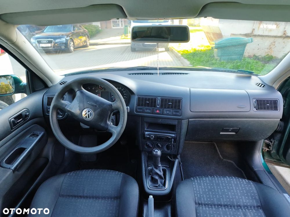 Volkswagen Golf - 12