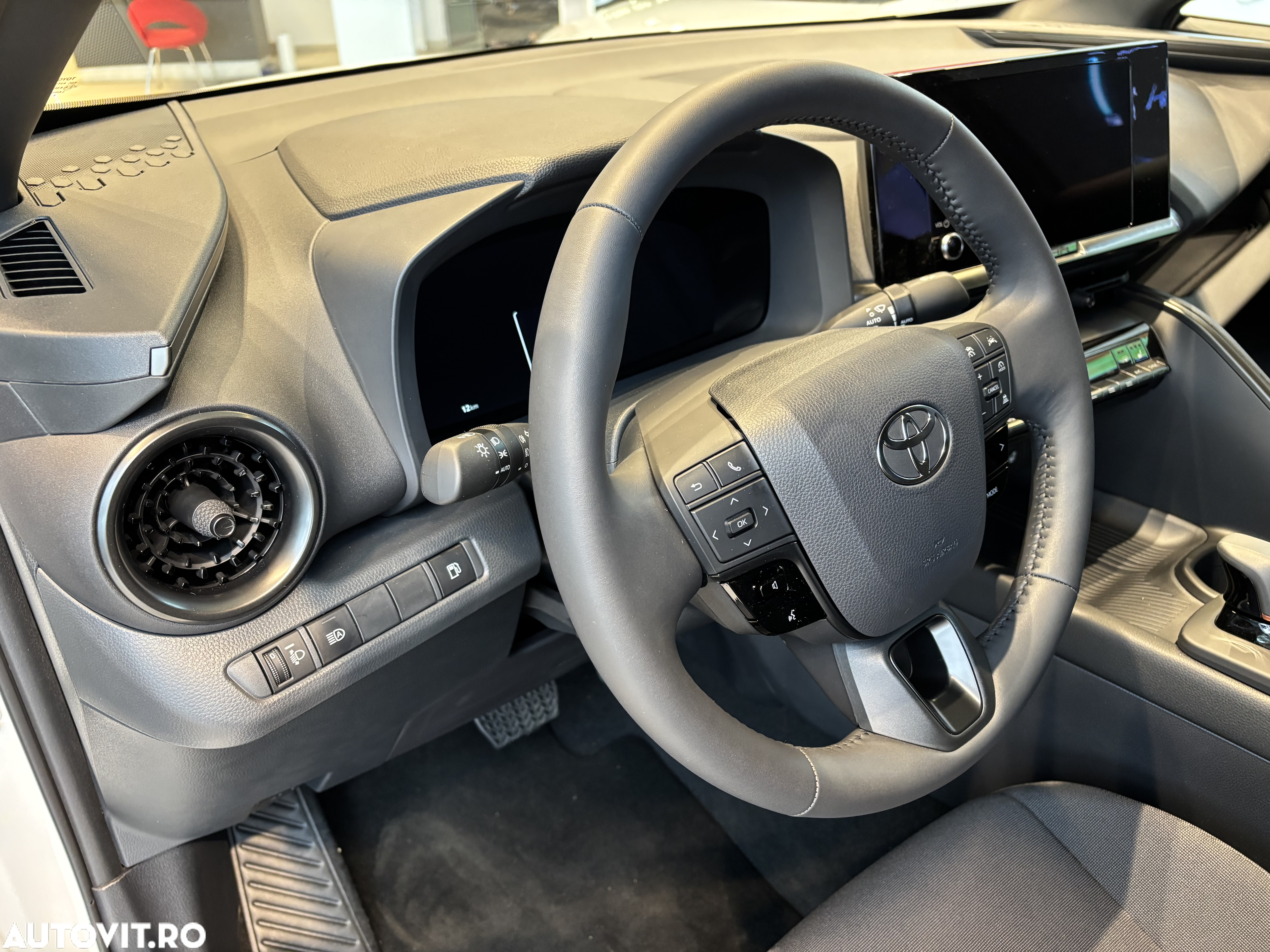 Toyota C-HR - 9
