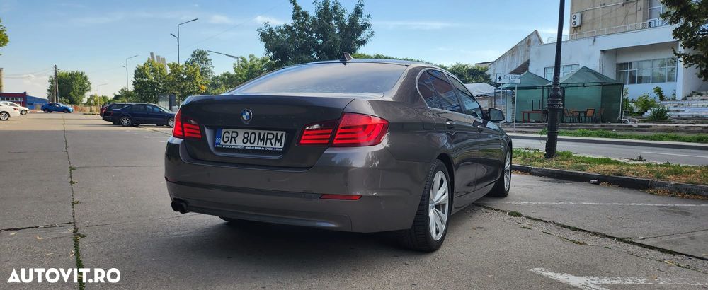 BMW Seria 5 520d Aut. - 17