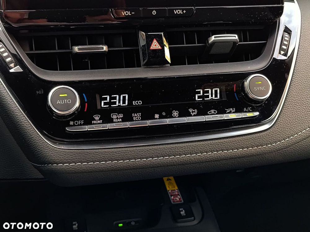Toyota Corolla 1.8 Hybrid Comfort - 17
