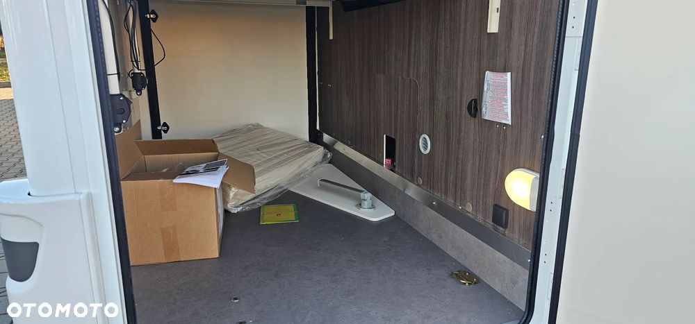 McLOUIS NEVIS 879G - 25