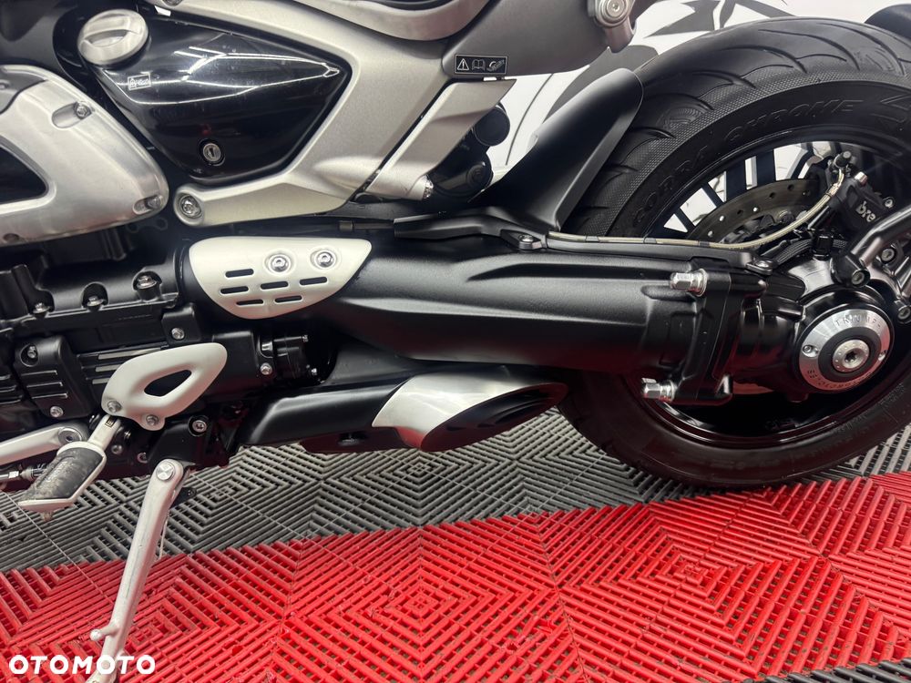 Triumph Rocket - 17