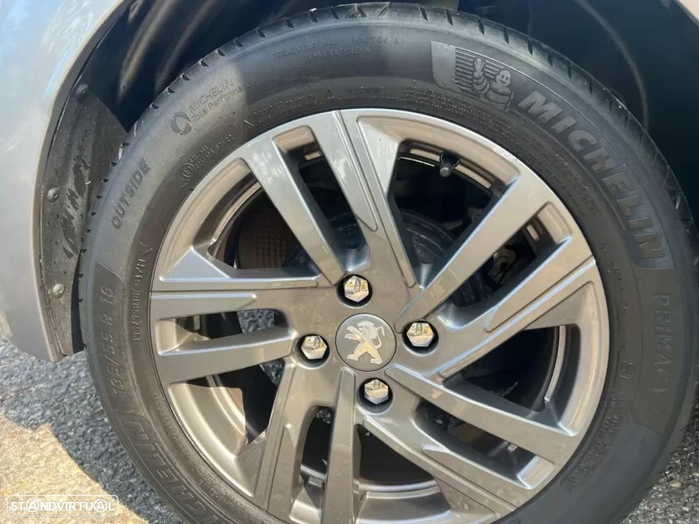 Peugeot 208 1.2 PureTech Active Pack - 18