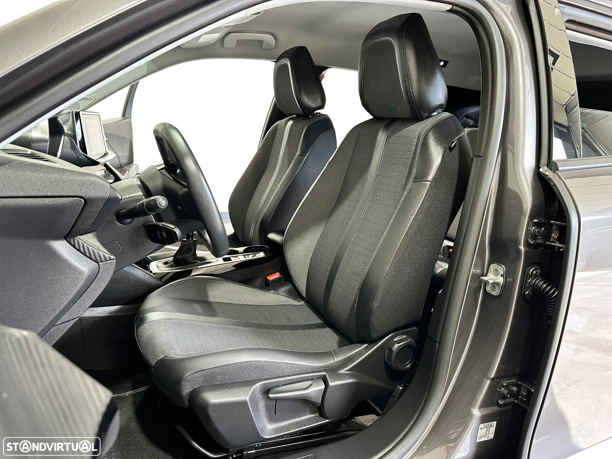 Peugeot 2008 1.5 BlueHDi Allure - 6