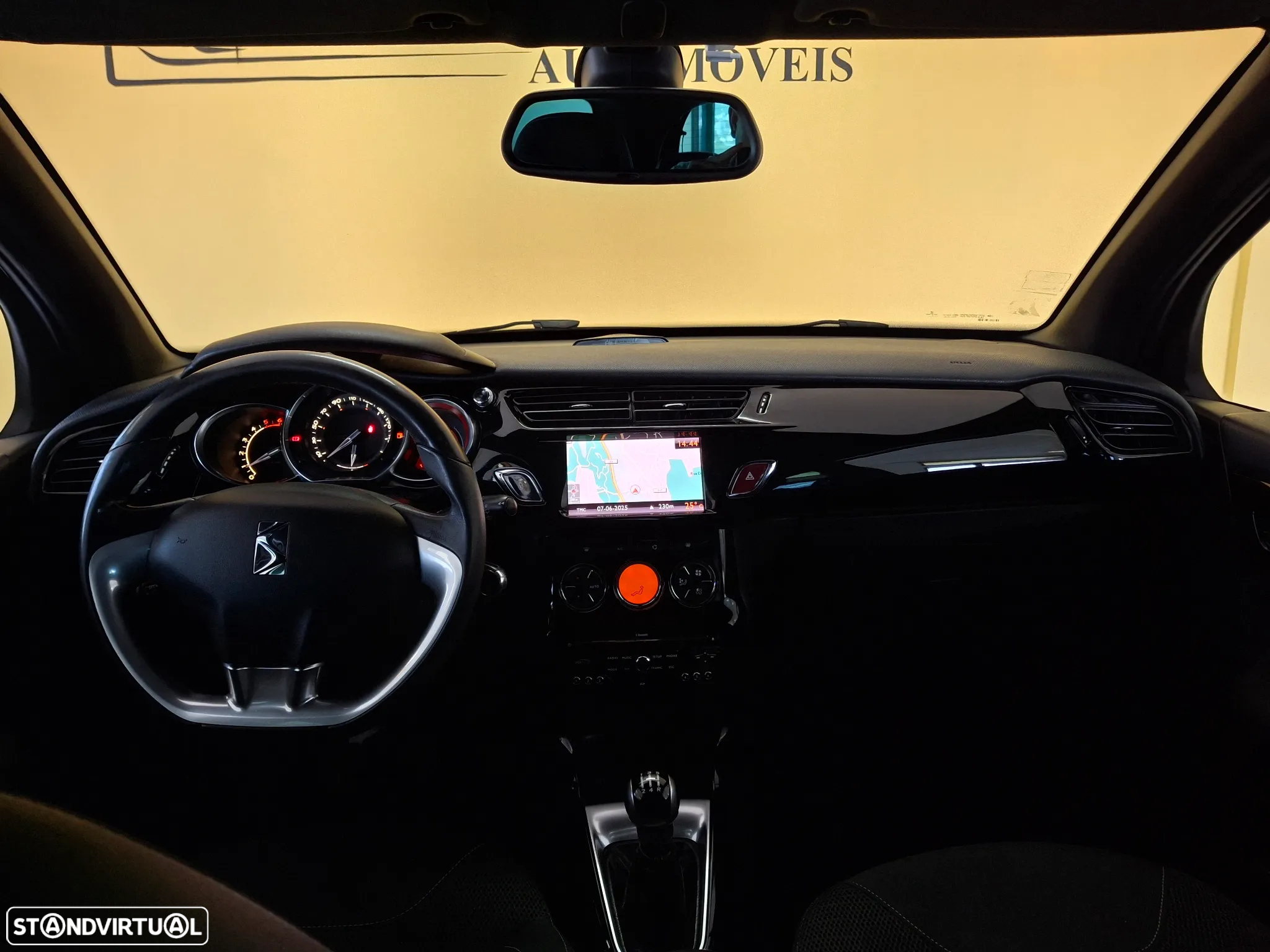 Citroën DS3 1.6 HDi Airdream Sport Chic - 8
