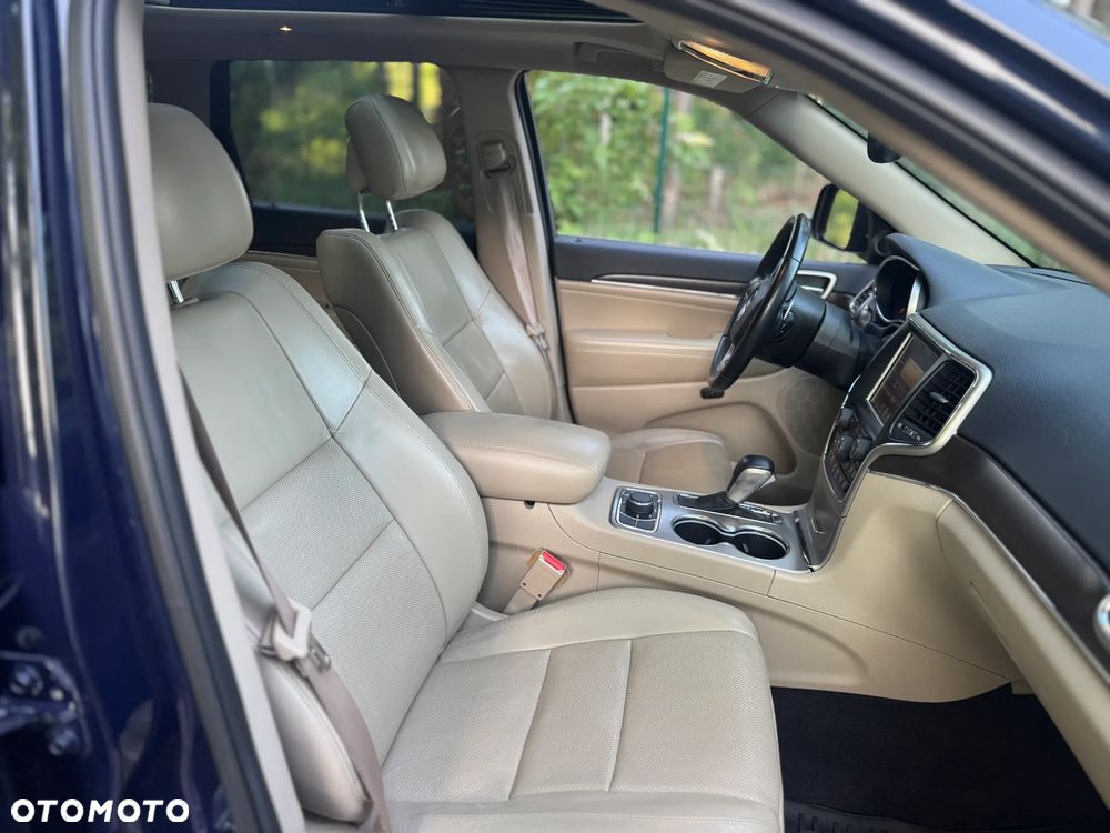 Jeep Grand Cherokee - 20