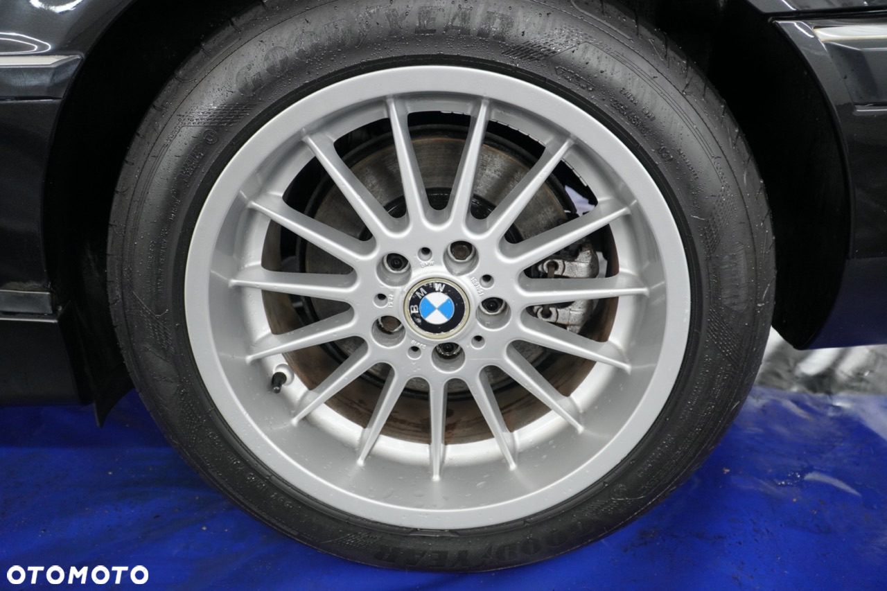 BMW Seria 7 740i - 35