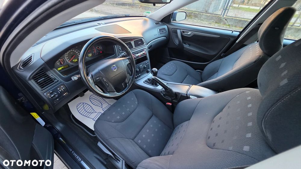 Volvo V70 2.4 Move - 15