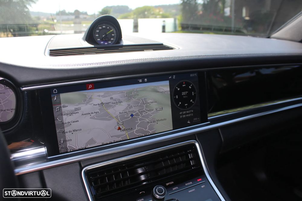 Porsche Panamera Sport Turismo 4 E-Hybrid Platinum Edition - 17