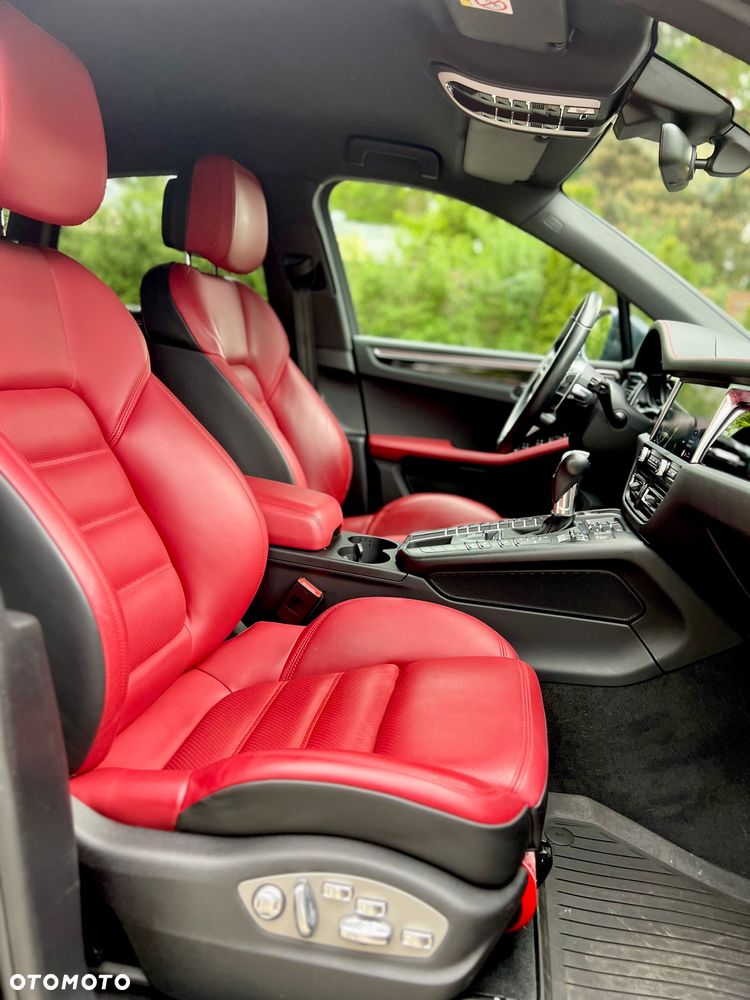 Porsche Macan - 34