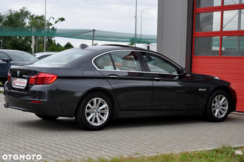 BMW Seria 5 520d Blue Performance - 15