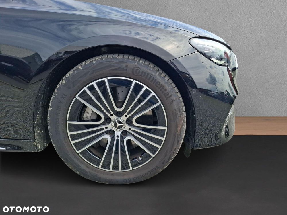 Mercedes-Benz Klasa E 220 d mHEV 4-Matic Exclusive 9G-Tronic - 16