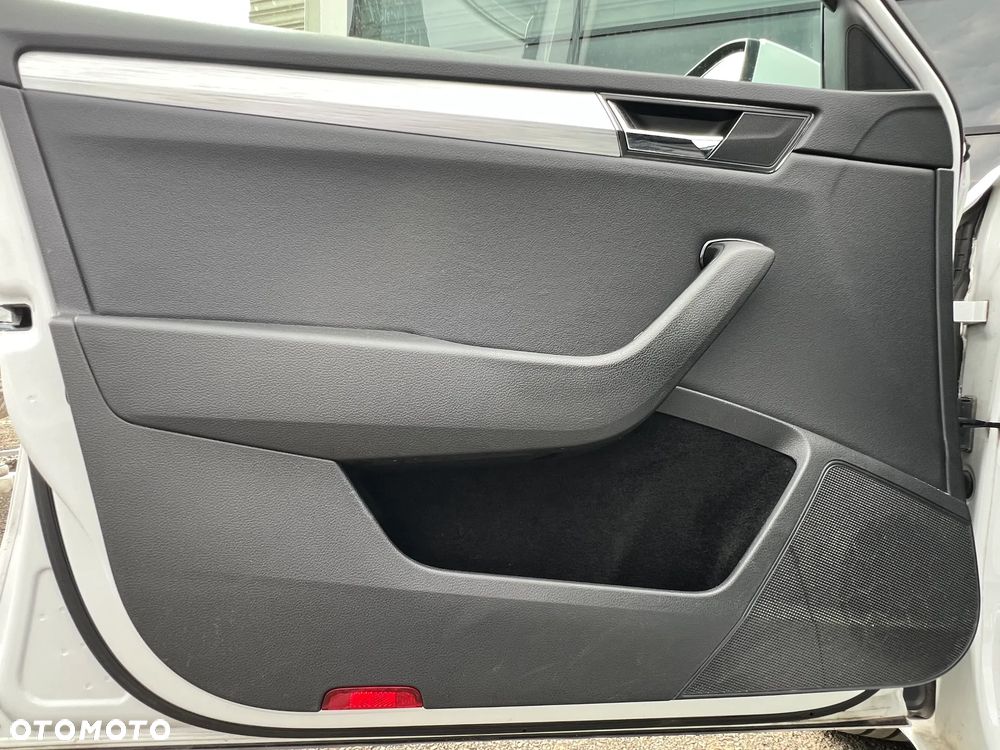 Skoda Superb 1.5 TSI Style DSG - 12