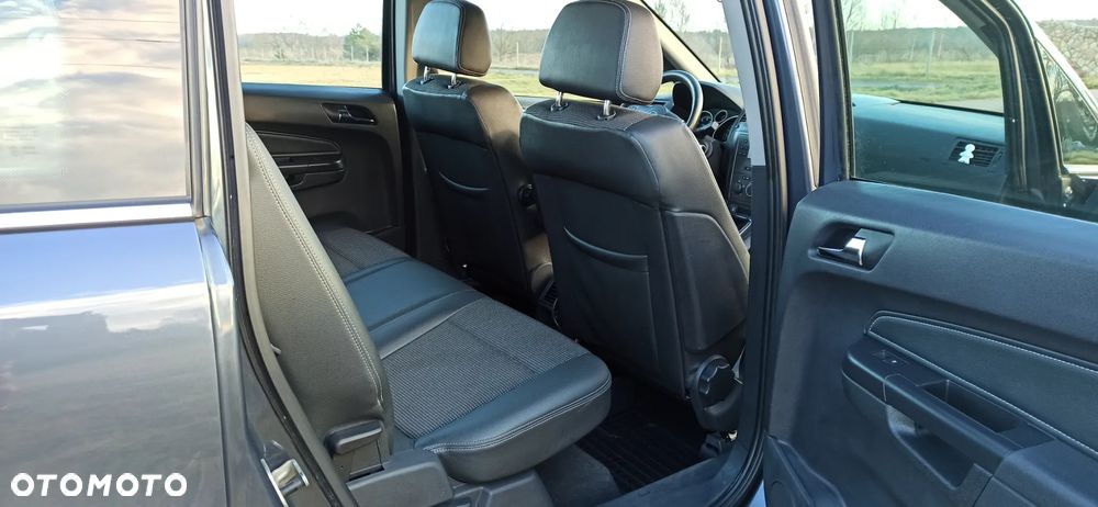 Opel Zafira 1.8 Family - 11