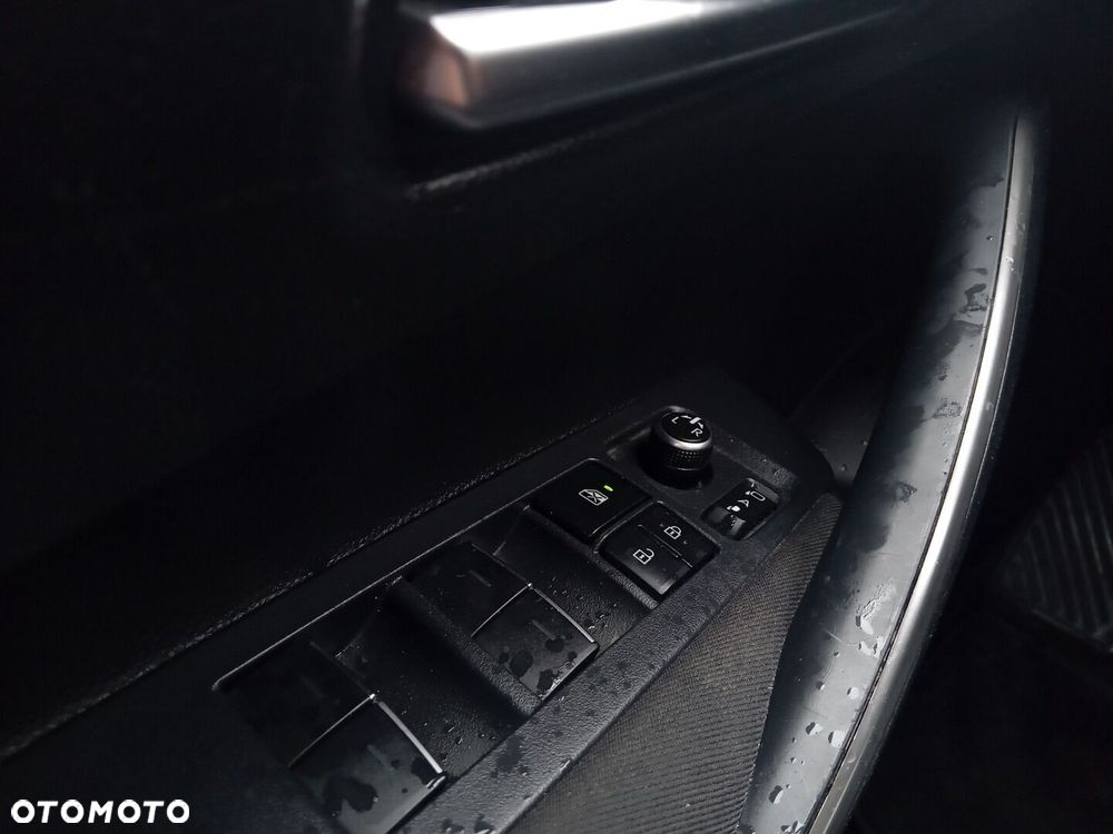 Toyota Corolla - 19