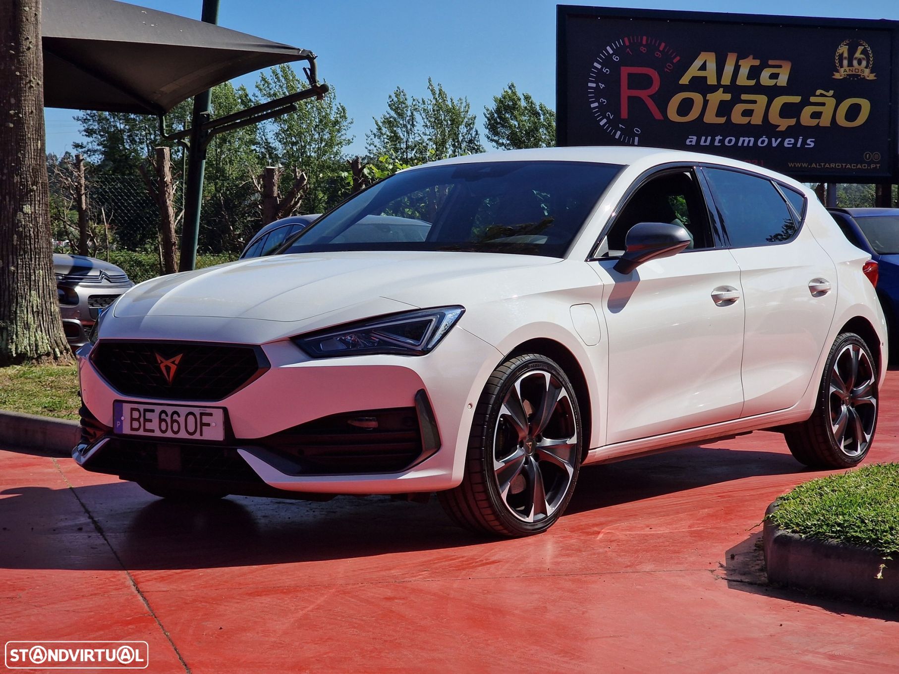 Cupra Leon 1.4 e-Hybrid DSG - 1