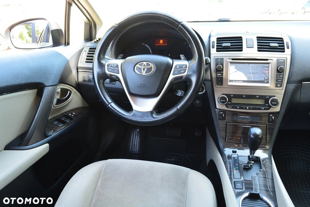 Toyota Avensis 2.2 D-CAT Premium - 31