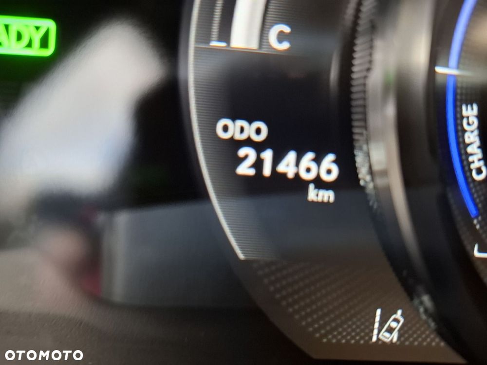 Lexus ES 300h F Sport Edition - 38