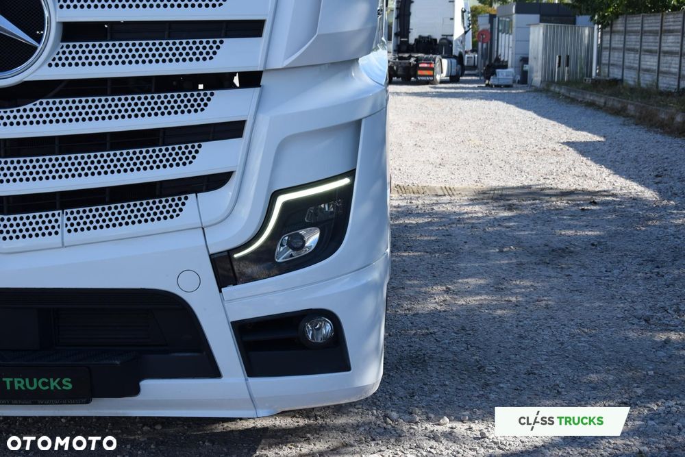 Mercedes-Benz Actros 5 1845 BigSpace LED lights - 7