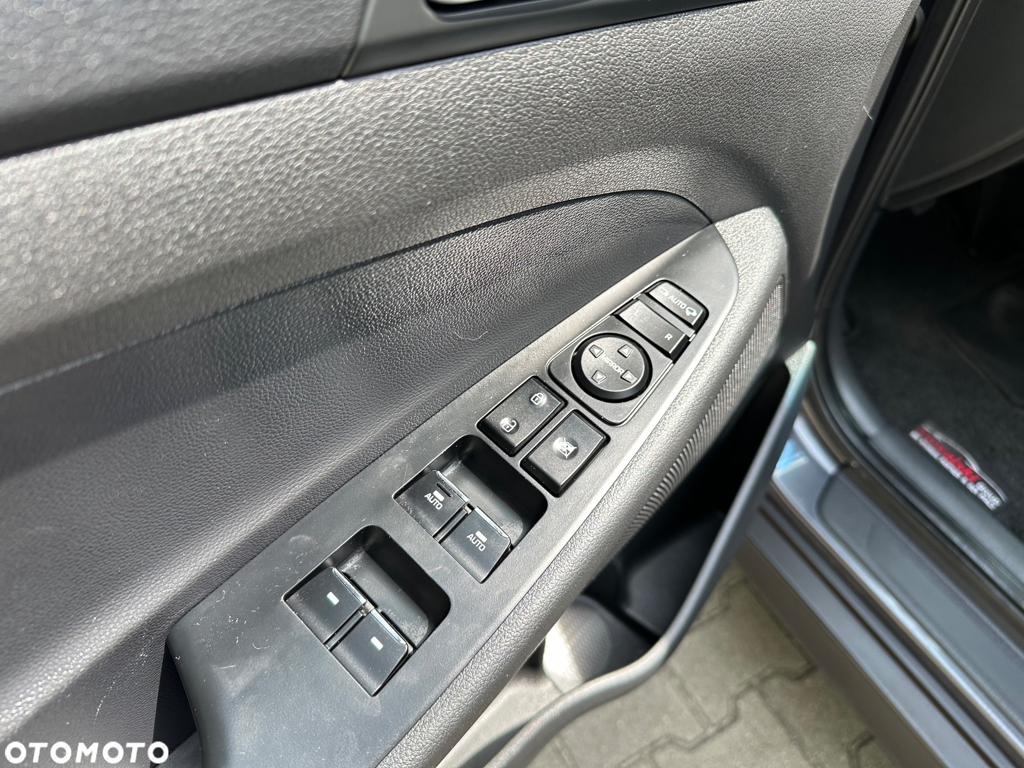 Hyundai Tucson blue 1.6 GDi 2WD Navi - 10