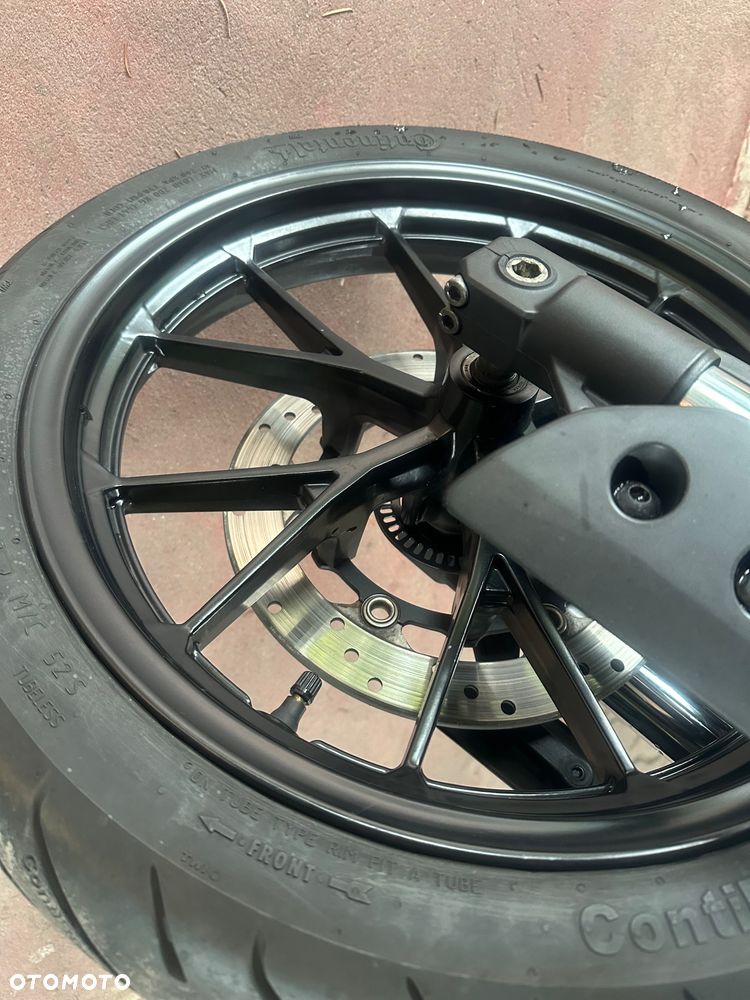 Yamaha MT - 5