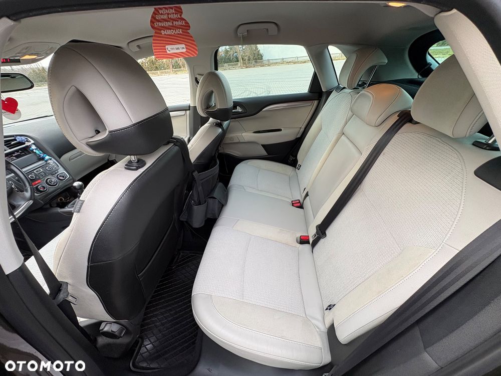 Citroën C4 1.6 VTi Exclusive - 3