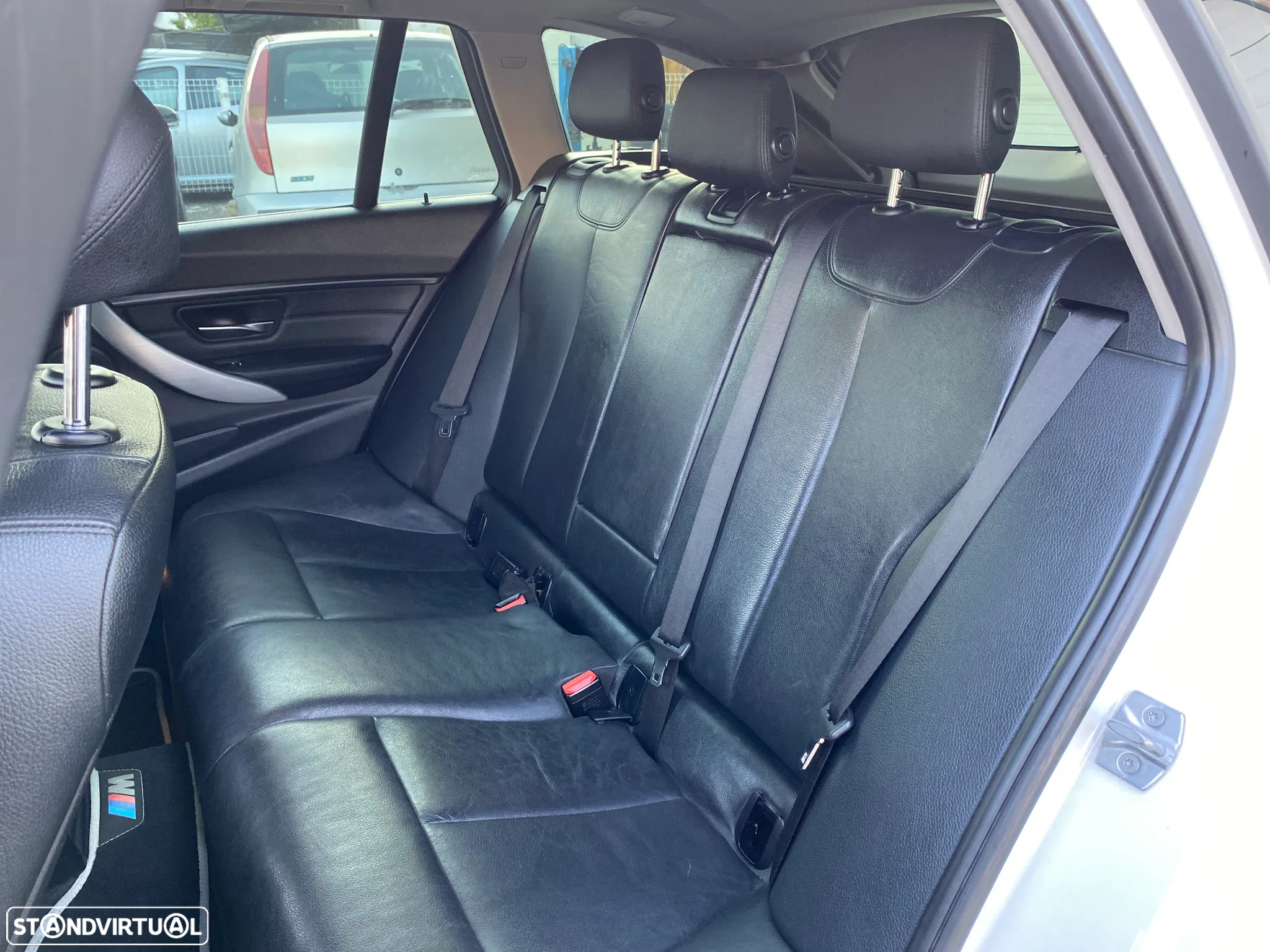 BMW 320 d Touring xDrive Pack M Auto - 49