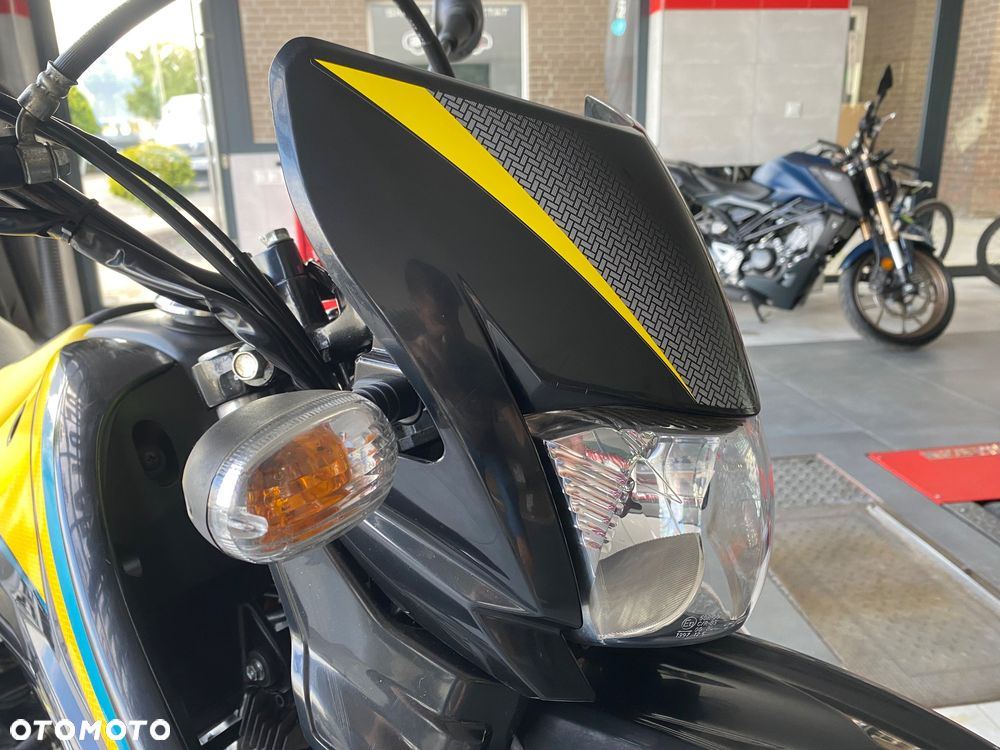 Suzuki DR - 17