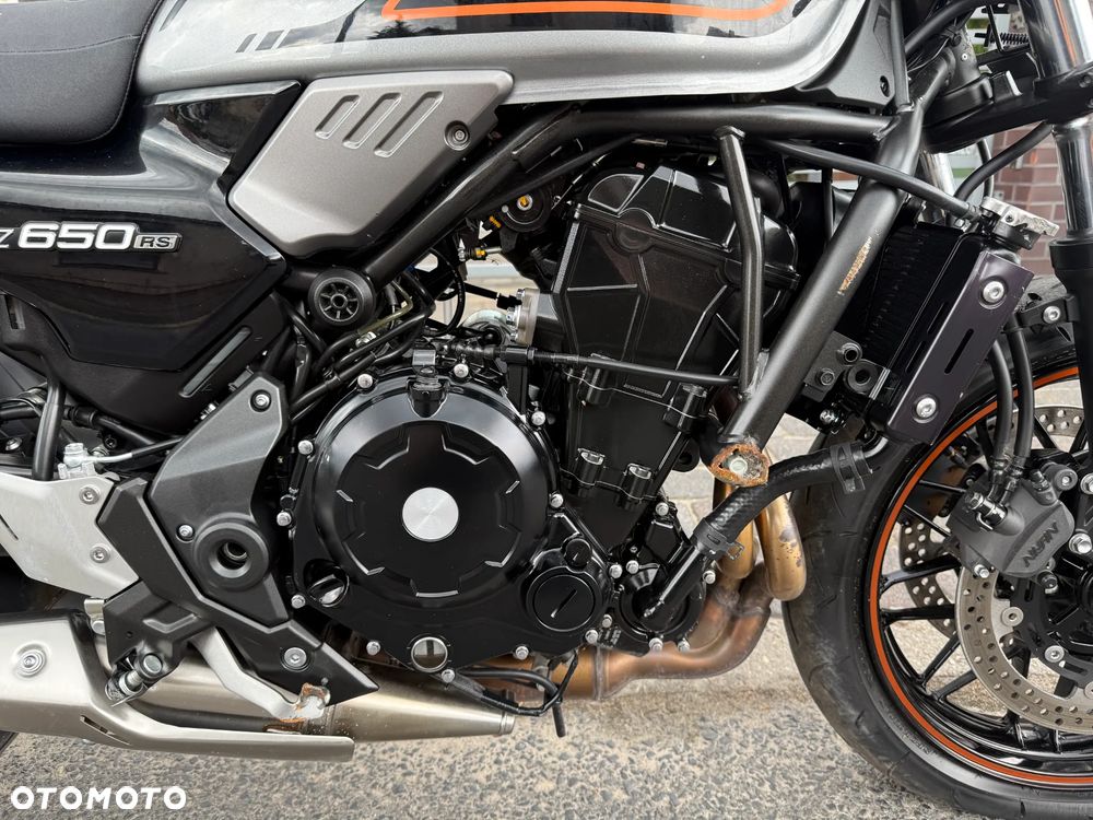 Kawasaki Z 650 RS - 24