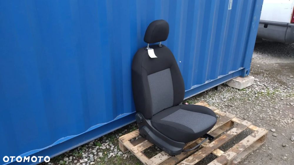 FOTEL PASAŻERA FIAT DOBLO OPEL COMBO 10- NO V224/076 - 2