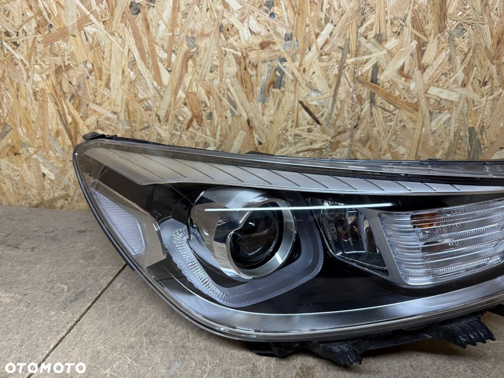 LAMPA PRAWY PRZÓD PRZEDNIA PRAWA SOCZEWKA LED KIA RIO IV 92102-H8 - 15