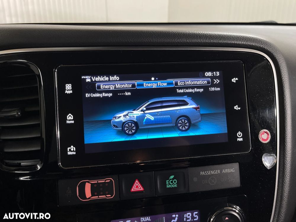 Mitsubishi Outlander 2.0 4WD Plus - 17