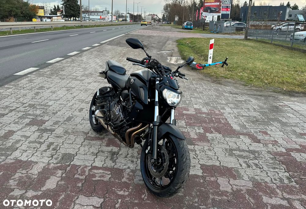 Yamaha MT - 7