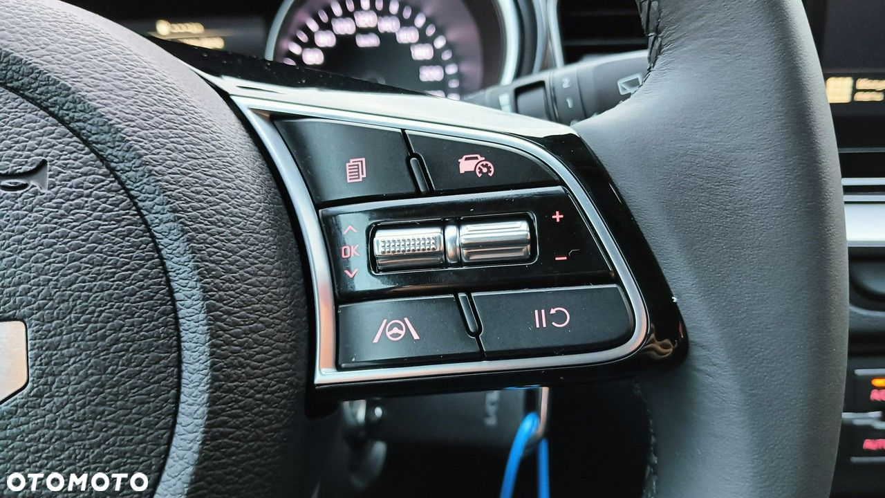 Kia Ceed - 23