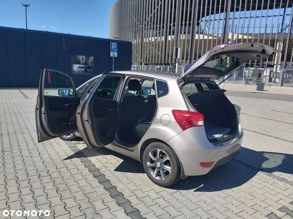 Hyundai ix20 1.6 BlueDrive Comfort - 9