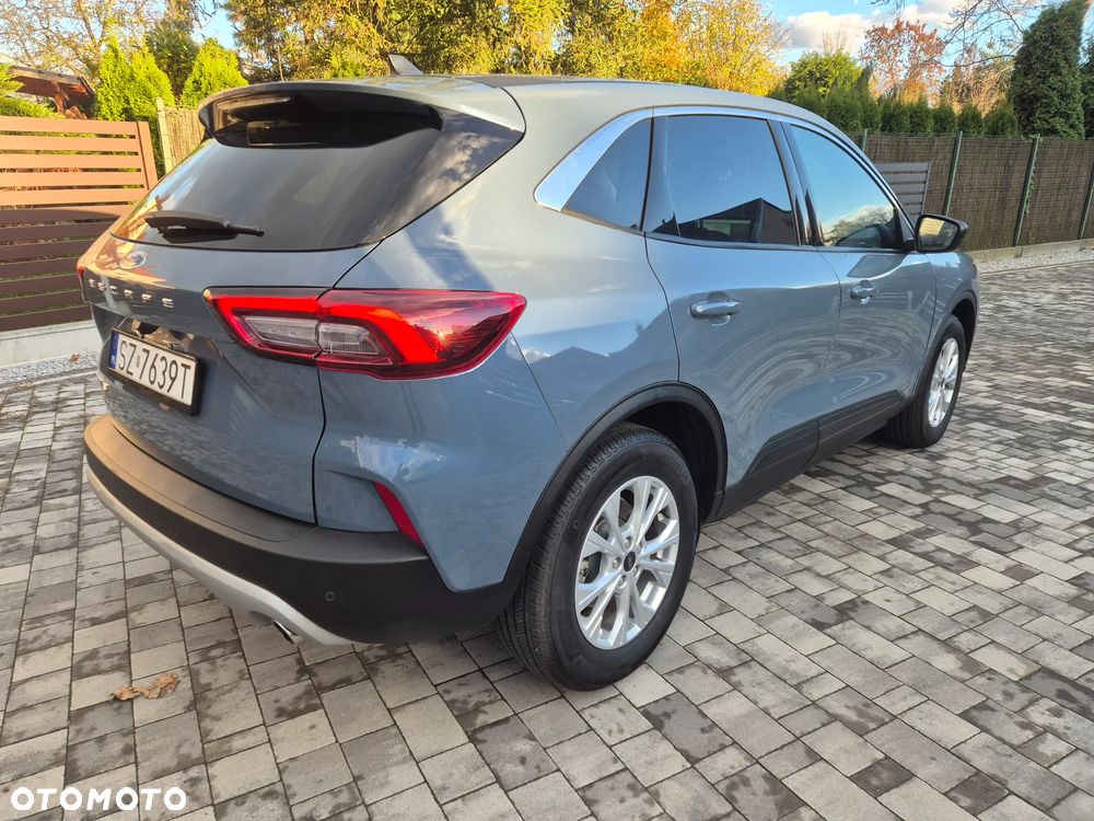 Ford Kuga - 3