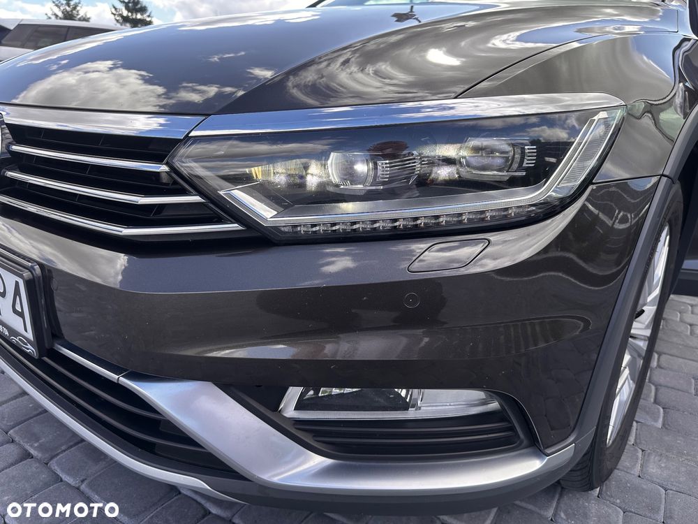 Volkswagen Passat Alltrack 2.0 TDI SCR 4Motion DSG - 34
