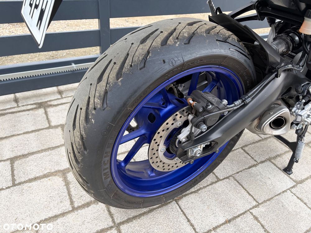 Yamaha MT - 17