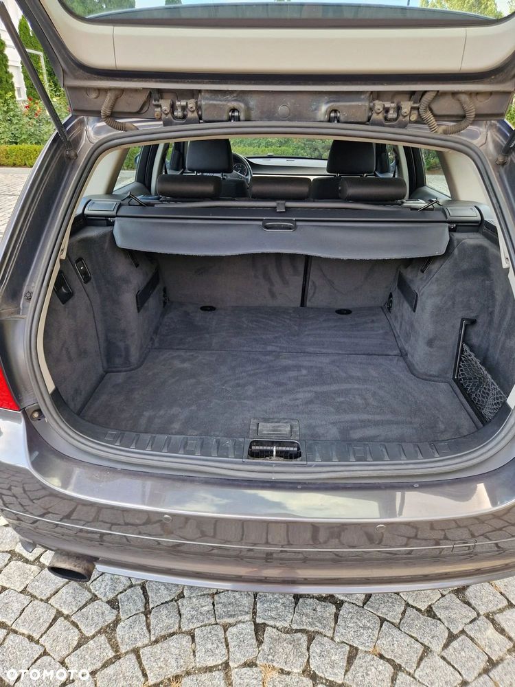 BMW Seria 3 318d - 15
